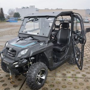 UTV830/550 Čelní okno laminované (stěrač, ostřikovač)