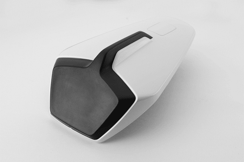 675SR/NK Kryt sedla spolujezdce (Nebula White)