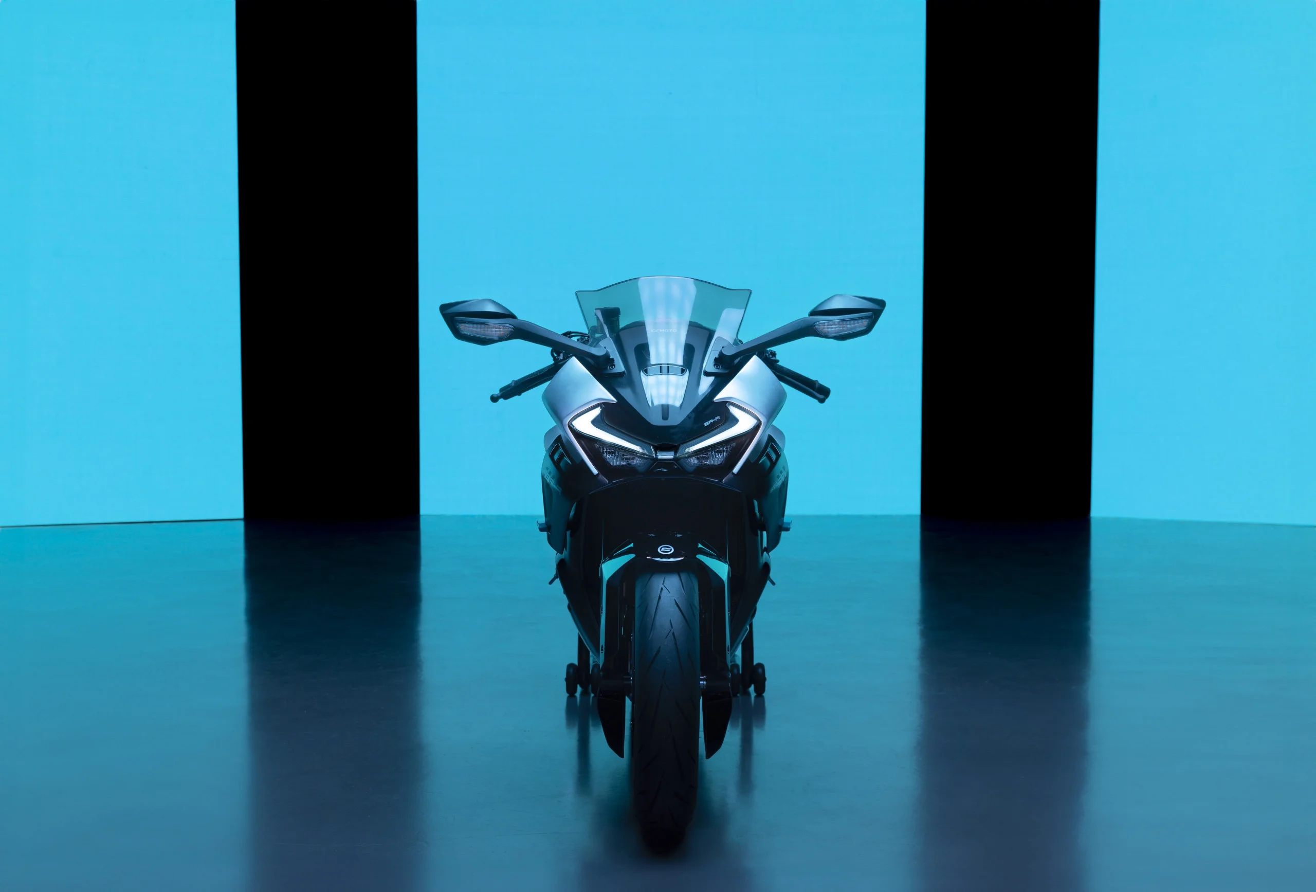 CFMOTO 675SR-R - Obrázek 4