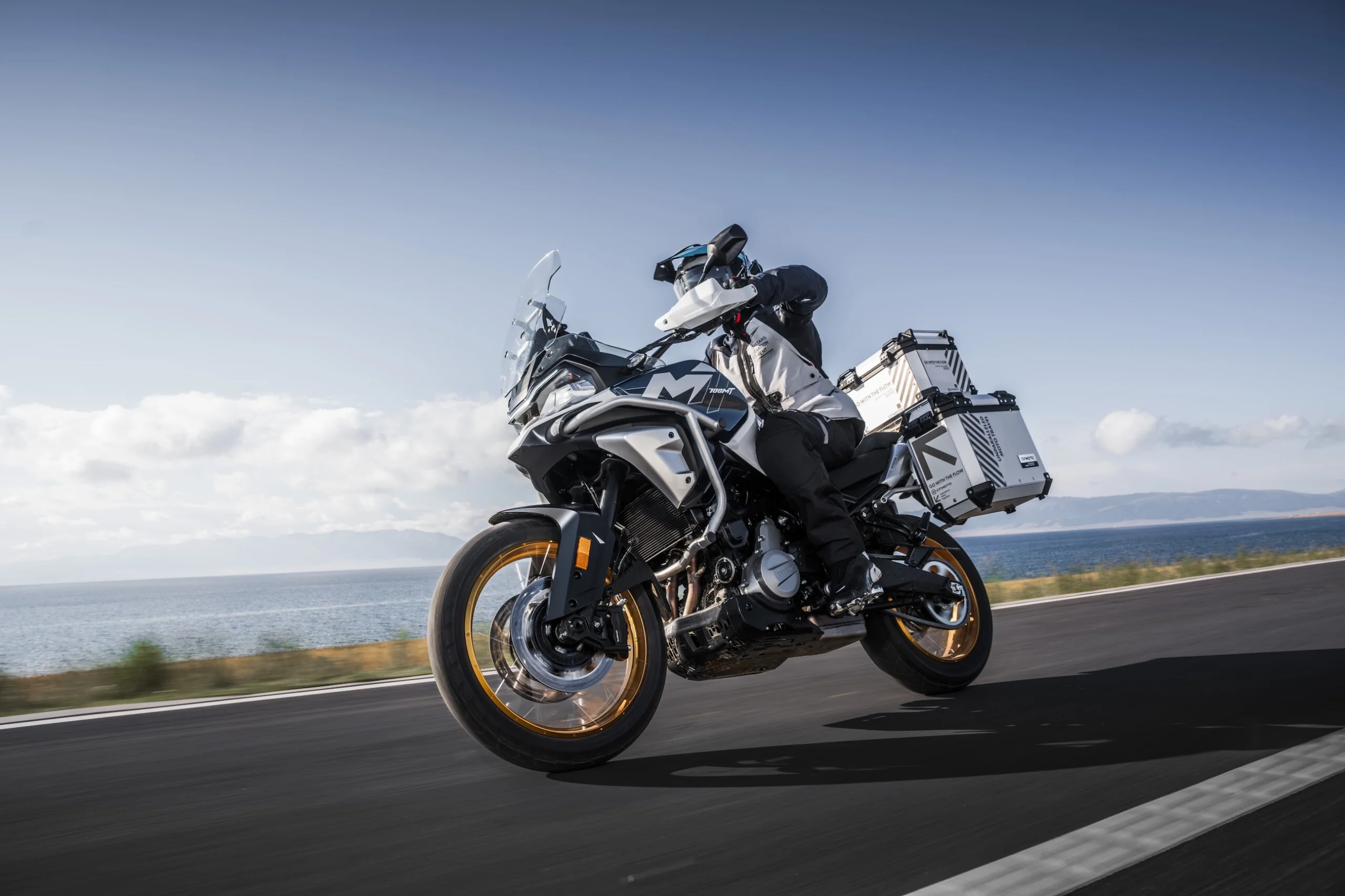 CFMOTO 700MT Adventure - Obrázek 8